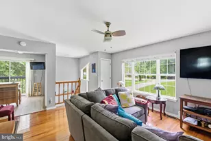 5121 S South Barnaby Rd, Temple Hills, MD 20748 - Photo 9