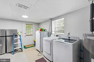 5121 S South Barnaby Rd, Temple Hills, MD 20748 - Photo 29