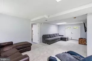 5121 S South Barnaby Rd, Temple Hills, MD 20748 - Photo 25