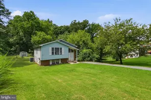 5121 S South Barnaby Rd, Temple Hills, MD 20748 - Photo 35