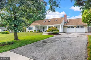 12127 Long Ridge Ln, Bowie, MD 20715 - Photo 3