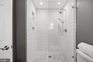 12127 Long Ridge Ln, Bowie, MD 20715 - Photo 23