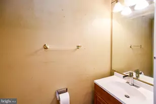1111 Kings Heather Dr, Bowie, MD 20721 - Photo 37