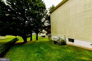 1111 Kings Heather Dr, Bowie, MD 20721 - Photo 9