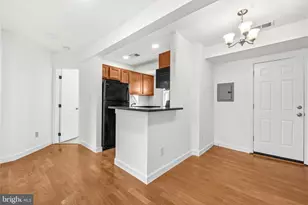 6944 Hawthorne St, Hyattsville, MD 20785 - Photo 9