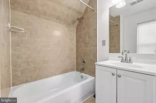 6944 Hawthorne St, Hyattsville, MD 20785 - Photo 25