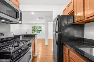 6944 Hawthorne St, Hyattsville, MD 20785 - Photo 15