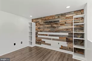 1854 Dutch Village, Hyattsville, MD 20785 - Photo 5