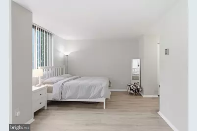 6100 Westchester Park Drive #T8, College Park, MD 20740 - Photo 3