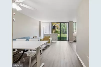 6100 Westchester Park Drive #T8, College Park, MD 20740 - Photo 3