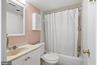 6100 Westchester Park Drive #T8, College Park, MD 20740 - Photo 9