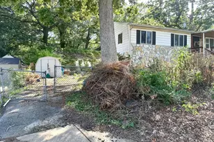 1600 Pacific Ave, Capitol Heights, MD 20743 - Photo 5