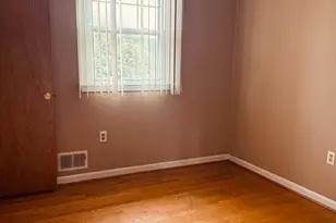 5204 Larwin Ct, Temple Hills, MD 20748 - Photo 7