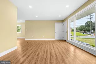 8300 Cathedral Ave, New Carrollton, MD 20784 - Photo 9