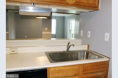 5834 N Holly Springs Drive #2, Capitol Heights, MD 20743 - Photo 9