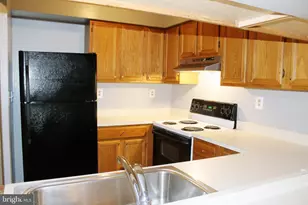 5834 N Holly Springs Dr, Capitol Heights, MD 20743 - Photo 5
