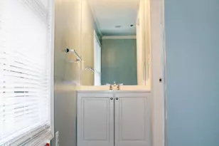 5834 N Holly Springs Dr, Capitol Heights, MD 20743 - Photo 17