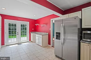 2201 Harwood Ln, Bowie, MD 20716 - Photo 9
