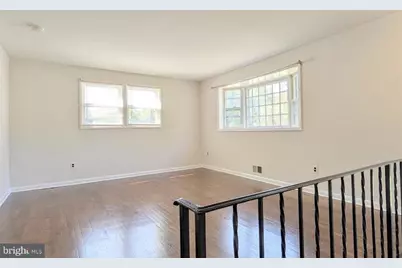 5725 Nevada Street, College Park, MD 20740 - Photo 3