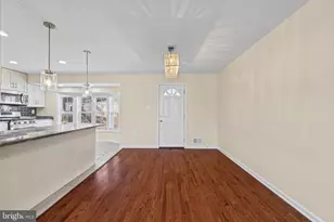 12112 Birchview Dr, Clinton, MD 20735 - Photo 9