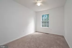9909 Royal Commerce Pl, Upper Marlboro, MD 20774 - Photo 19