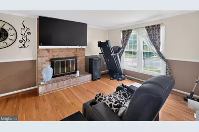 13100 N Point Lane, Laurel, MD 20708 - Photo 5