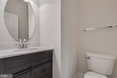 8005 Homefield Drive, Landover, MD 20785 - Photo 9