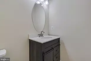 8005 Homefield Dr, Landover, MD 20785 - Photo 27