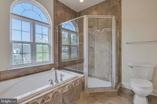 8005 Homefield Dr, Landover, MD 20785 - Photo 51
