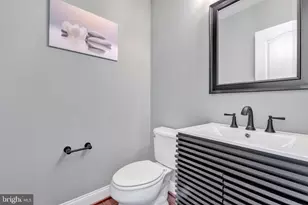 616 Overlook Park Dr, Oxon Hill, MD 20745 - Photo 19