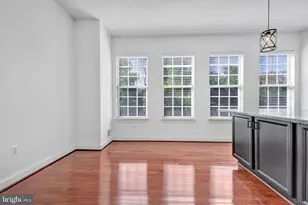 616 Overlook Park Dr, Oxon Hill, MD 20745 - Photo 9