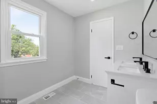 7901 Powhatan St, Hyattsville, MD 20784 - Photo 37