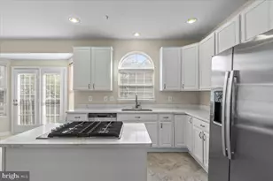 17105 Aspen Leaf Dr, Bowie, MD 20716 - Photo 13
