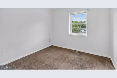 8108 Lakecrest Drive, Greenbelt, MD 20770 - Photo 17