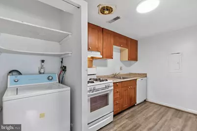 8108 Lakecrest Drive, Greenbelt, MD 20770 - Photo 5