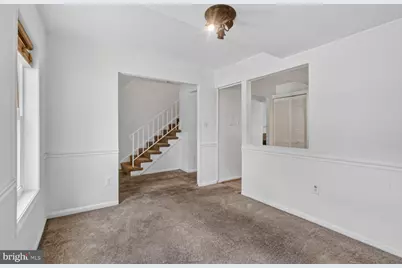 8108 Lakecrest Drive, Greenbelt, MD 20770 - Photo 7