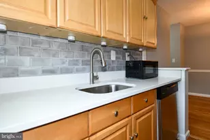 4710 Queensbury Rd, Riverdale, MD 20737 - Photo 15