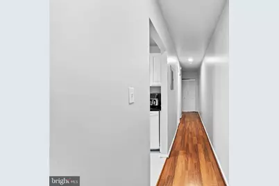 9808 47th Place #302, College Park, MD 20740 - Photo 5