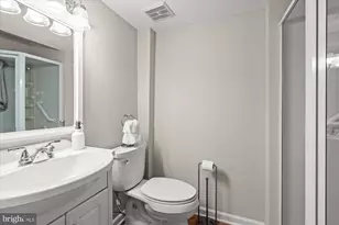 11400 Dundee Dr, Bowie, MD 20721 - Photo 45
