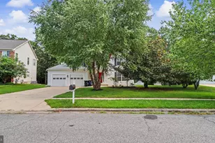 8604 Cory Dr, Bowie, MD 20720 - Photo 3