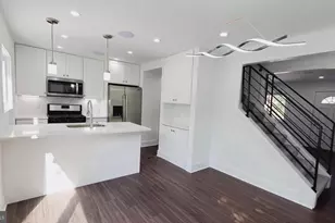 2112 Columbia Pl, Landover, MD 20785 - Photo 3