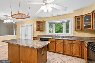 10814 Cherry Blossom Ct, Hyattsville, MD 20783 - Photo 21