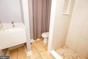 4413 Lakeview Dr, Temple Hills, MD 20748 - Photo 49