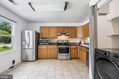 8517 Potomac Avenue, College Park, MD 20740 - Photo 7