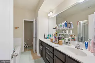 9158 Fox Stream Way, Upper Marlboro, MD 20772 - Photo 25