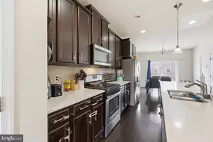 9158 Fox Stream Way, Upper Marlboro, MD 20772 - Photo 19