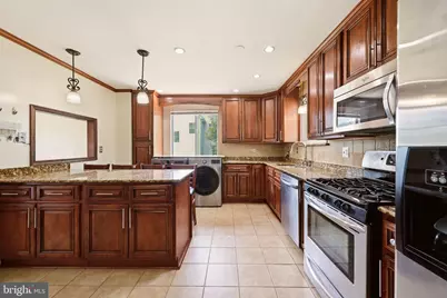 5122 Navahoe Street, College Park, MD 20740 - Photo 9