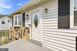 5122 Navahoe St, College Park, MD 20740 - Photo 3