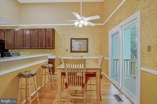 12201 Quintette Ln, Bowie, MD 20720 - Photo 9