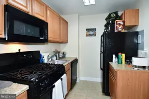 7521 Riverdale, Hyattsville, MD 20784 - Photo 11